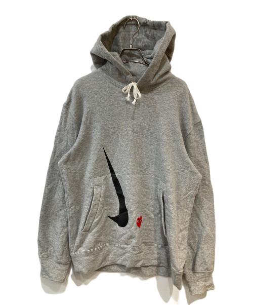 PLAY COMME des GARCONS（プレイコムデギャルソン）PLAY COMME des GARCONS (プレイコムデギャルソン) NIKE (ナイキ) LOGO HOODIE グレー サイズ:Lの古着・服飾アイテム