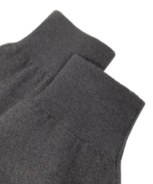 cash & barba（キャッシュアンドバルバ）cash & barba (キャッシュアンドバルバ) Mongolian Cashmere Elbow Patch POLO グレー サイズ:1の古着・服飾アイテム