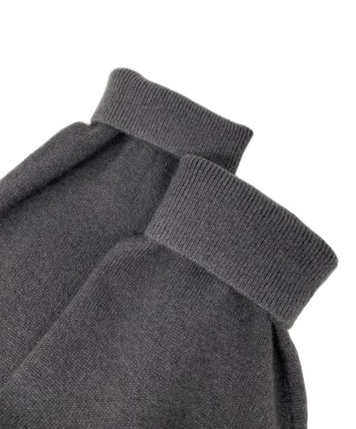 cash & barba（キャッシュアンドバルバ）cash & barba (キャッシュアンドバルバ) Mongolian Cashmere Elbow Patch POLO グレー サイズ:1の古着・服飾アイテム