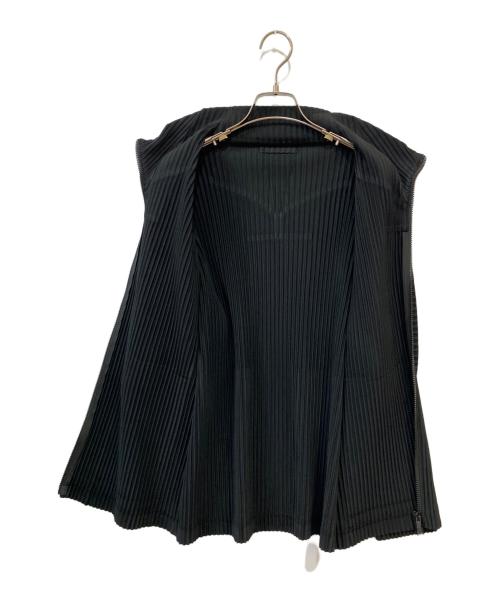 HOMME PLISSE ISSEY MIYAKE（オム プリッセ イッセイ ミヤケ）HOMME PLISSE ISSEY MIYAKE (オム プリッセ イッセイ ミヤケ) BASICS プリーツジップジャケット ブラック サイズ:2の古着・服飾アイテム