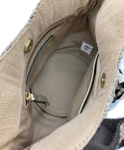 VIOLAd'ORO（ヴィオラドーロ）VIOLAd'ORO (ヴィオラドーロ) ラフィア 2way カゴトートバッグ ゴールド×ベージュの古着・服飾アイテム