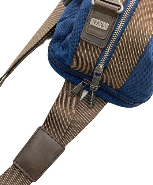 TUMI（トゥミ）TUMI (トゥミ) ALPHA BRAVO/モントレースリングバッグ ブルーの古着・服飾アイテム