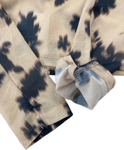 MAISON SPECIAL（メゾンスペシャル）MAISON SPECIAL (メゾンスペシャル) フラワーハイネックトップ ベージュ サイズ:FREEの古着・服飾アイテム