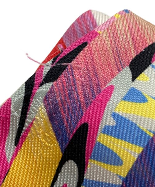 HERMES（エルメス）HERMES (エルメス) TWILLY MARBLE SILK/ツイリースカーフ ピンクの古着・服飾アイテム