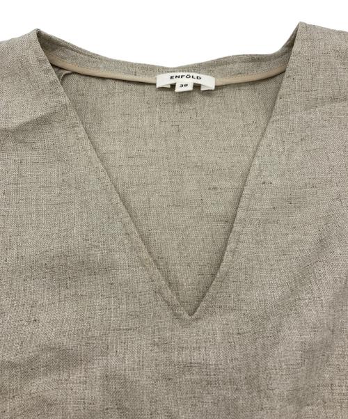 ENFOLD（エンフォルド）ENFOLD (エンフォルド) アシンメトリーノースリーブブラウス ベージュ サイズ:38の古着・服飾アイテム