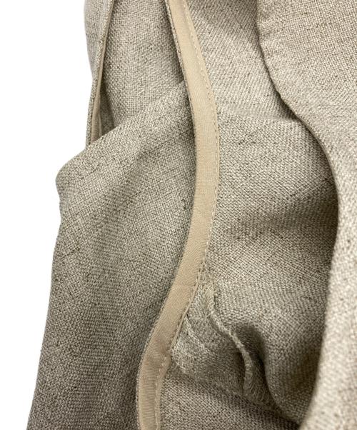 ENFOLD（エンフォルド）ENFOLD (エンフォルド) アシンメトリーノースリーブブラウス ベージュ サイズ:38の古着・服飾アイテム