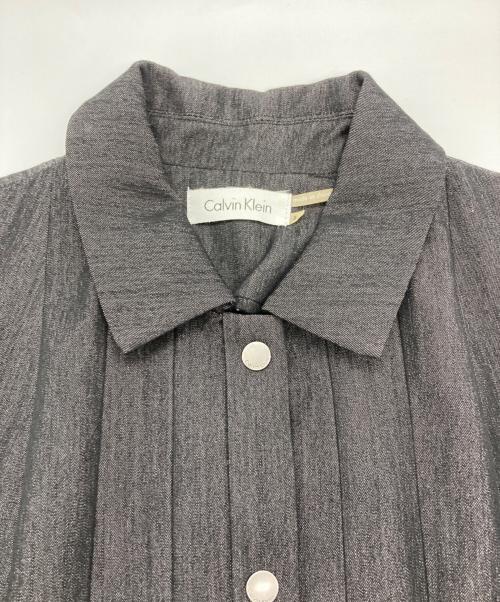 Calvin Klein（カルバンクライン）Calvin Klein (カルバンクライン) ベルト付きノースリーブワンピース グレー サイズ:4の古着・服飾アイテム