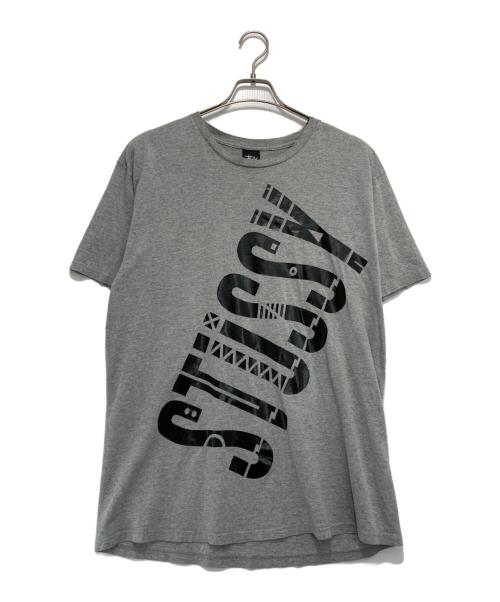 stussy（ステューシー）stussy (ステューシー) プリントTシャツ グレー サイズ:Lの古着・服飾アイテム