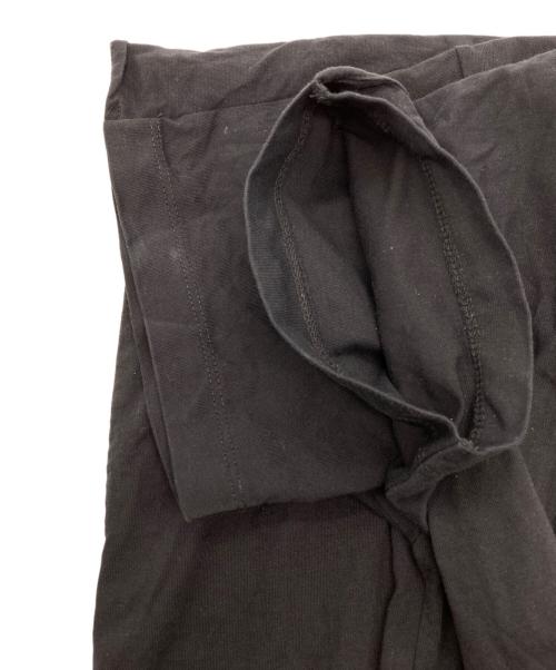 MM6 Maison Margiela（エムエムシックスメゾンマルジェラ）MM6 Maison Margiela (エムエムシックス メゾンマルジェラ) マントデザイン 半袖 Tシャツ ブラック サイズ:Sの古着・服飾アイテム