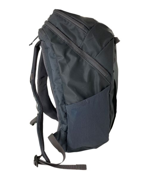 Patagonia（パタゴニア）Patagonia (パタゴニア) 32L BLACK HOLE PACK グレーの古着・服飾アイテム