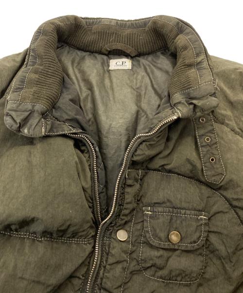 C.P COMPANY（シーピーカンパニー）C.P COMPANY (シーピーカンパニー) ダウンジャケット カーキ サイズ:48の古着・服飾アイテム
