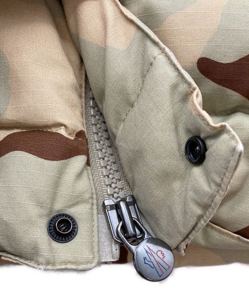 MONCLER（モンクレール）MONCLER (モンクレール) IB GILET ウッドランドカモダウンベスト カーキの古着・服飾アイテム
