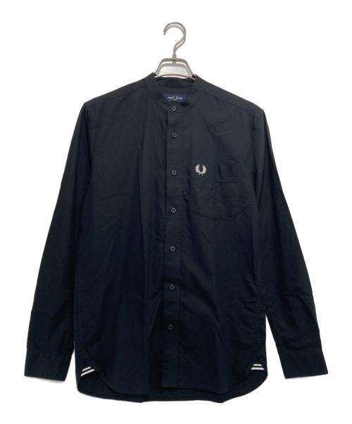FRED PERRY（フレッドペリー）FRED PERRY (フレッドペリー) バンドカラーロゴ刺繍シャツ ブラック サイズ:Sの古着・服飾アイテム