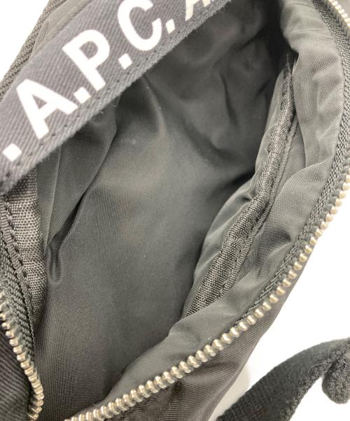 A.P.C.（アーペーセー）A.P.C. (アーペーセー) ショルダーバッグ ブラック サイズ:-の古着・服飾アイテム