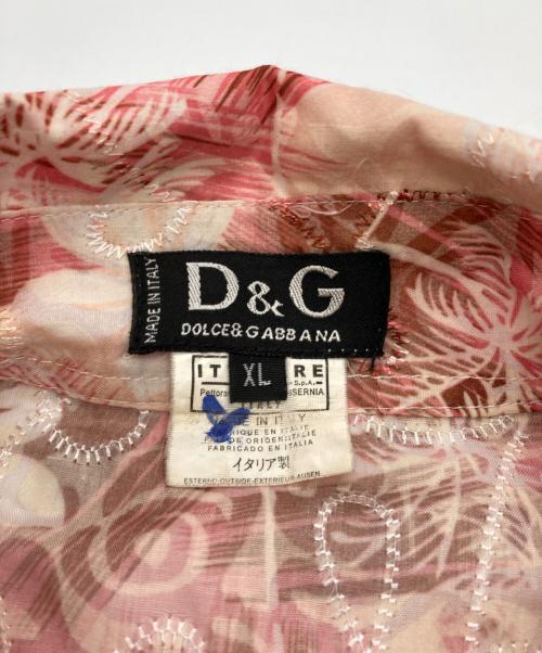 D&G（ディーアンドジー）D&G (ディーアンドジー) ロゴ刺繍花柄シャツ ピンク サイズ:XLの古着・服飾アイテム