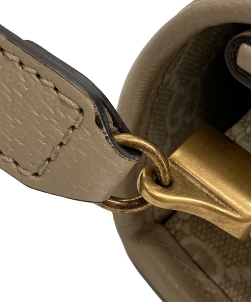 GUCCI（グッチ）GUCCI (グッチ) GGスプリームョルダーバッグ ベージュの古着・服飾アイテム