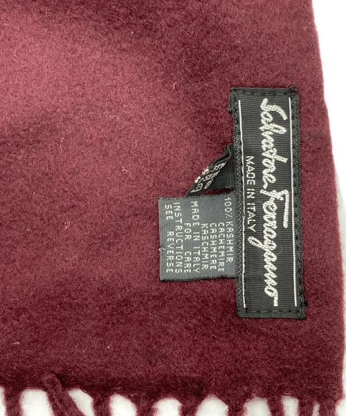 Salvatore Ferragamo（サルヴァトーレ フェラガモ）Salvatore Ferragamo (サルヴァトーレ フェラガモ) 切替マフラー レッドの古着・服飾アイテム