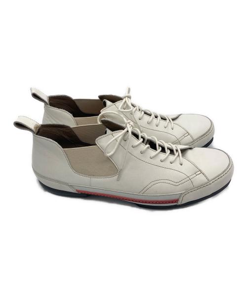 Alfredo BANNISTER（アルフレッドバニスター）alfredo BANNISTER (アルフレッドバニスター) ミドルカットレザースニーカー ホワイト サイズ:40の古着・服飾アイテム