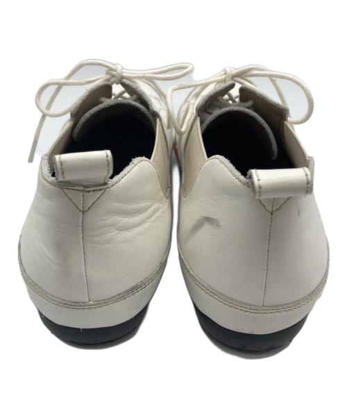 Alfredo BANNISTER（アルフレッドバニスター）alfredo BANNISTER (アルフレッドバニスター) ミドルカットレザースニーカー ホワイト サイズ:40の古着・服飾アイテム