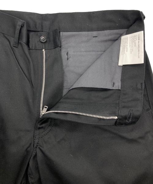 COMME des GARCONS HOMME PLUS（コムデギャルソンオムプリュス）COMME des GARCONS HOMME PLUS (コムデギャルソンオムプリュス) 綿クロップド ジップフライ ストレートパンツ ブラック サイズ:Mの古着・服飾アイテム
