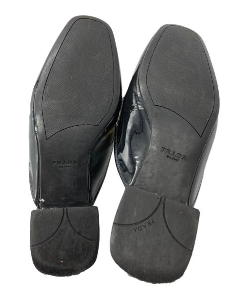 PRADA（プラダ）PRADA (プラダ) パテントレザーローファーミュール ブラック サイズ:35½の古着・服飾アイテム