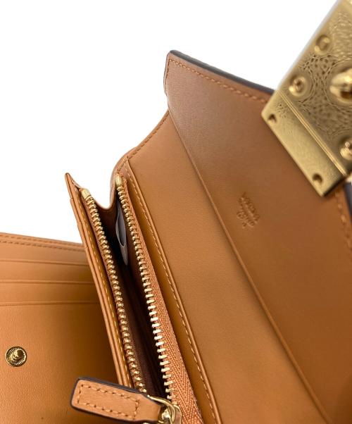 MCM（エムシーエム）MCM (エムシーエム) Tracy 三つ折りウォレット - ヴィセトス ブラウン サイズ:-の古着・服飾アイテム