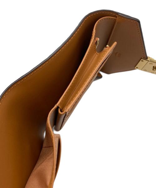 MCM（エムシーエム）MCM (エムシーエム) Tracy 三つ折りウォレット - ヴィセトス ブラウン サイズ:-の古着・服飾アイテム