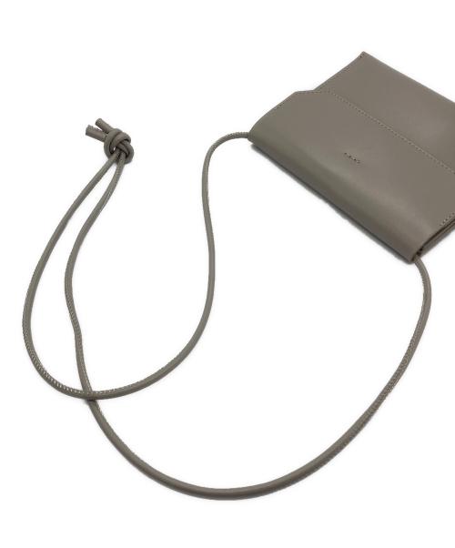 YAHKI（ヤーキ）YAHKI (ヤーキ) ショルダーバッグ ベージュの古着・服飾アイテム