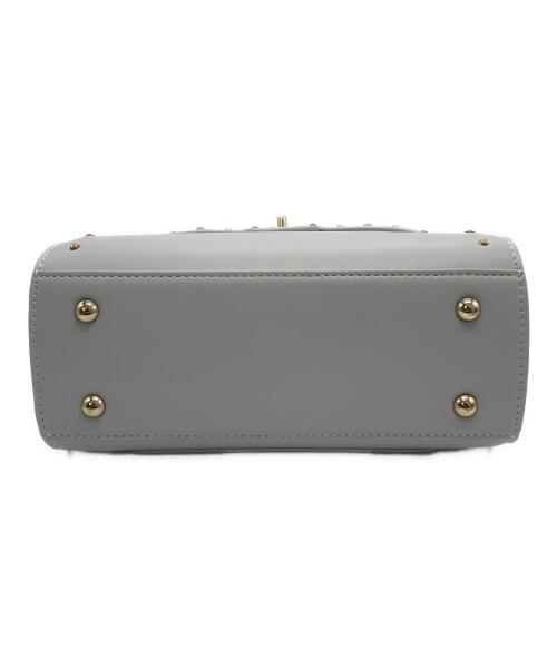 DIANA（ダイアナ）DIANA (ダイアナ) スタッズショルダーバッグ グレー サイズ:-の古着・服飾アイテム