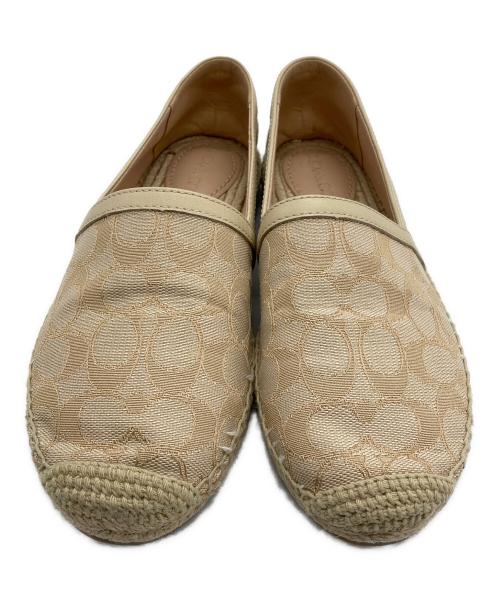 COACH（コーチ）COACH (コーチ) シグネチャーエスパドリーユ ベージュ サイズ:US7.5/CN245の古着・服飾アイテム