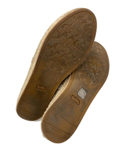 COACH（コーチ）COACH (コーチ) シグネチャーエスパドリーユ ベージュ サイズ:US7.5/CN245の古着・服飾アイテム