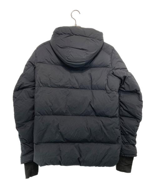 CANADA GOOSE（カナダグース）CANADA GOOSE (カナダグース) ARMSTRONG HOODY ブラック サイズ:Mの古着・服飾アイテム