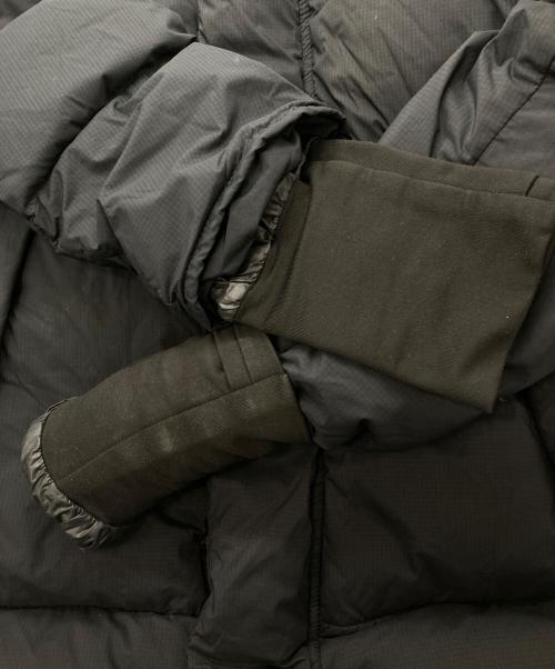 CANADA GOOSE（カナダグース）CANADA GOOSE (カナダグース) ARMSTRONG HOODY ブラック サイズ:Mの古着・服飾アイテム