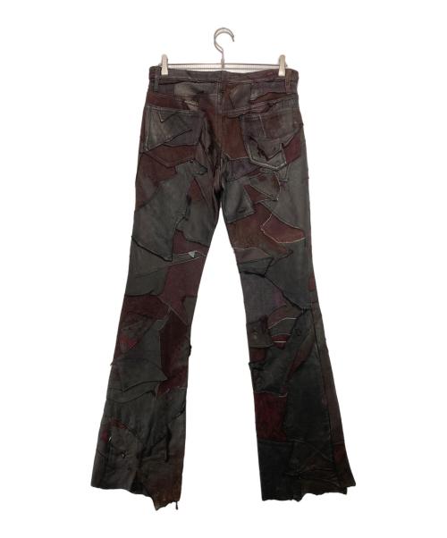 Yasuyuki Ishii（ヤスユキイシイ）Yasuyuki Ishii (ヤスユキイシイ) レザーパッチパンツ ブラック×パープル サイズ:表記なしの古着・服飾アイテム