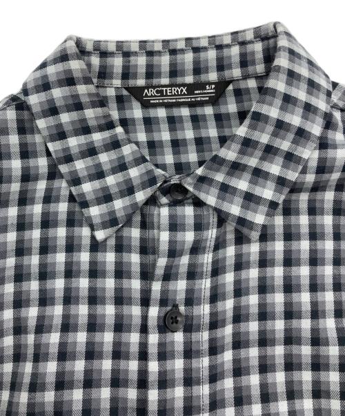 ARC'TERYX（アークテリクス）ARC'TERYX (アークテリクス) CAMBRION SHIRT グレー サイズ:Sの古着・服飾アイテム