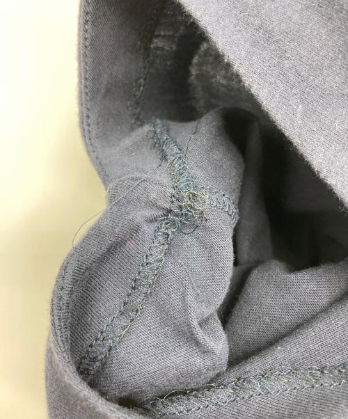 MIU MIU（ミュウミュウ）MIU MIU (ミュウミュウ) ノースリーブカットソー ネイビー サイズ:Sの古着・服飾アイテム