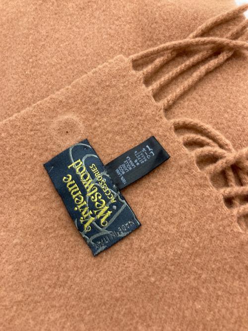 Vivienne Westwood（ヴィヴィアンウエストウッド）Vivienne Westwood (ヴィヴィアンウエストウッド) マフラー ベージュの古着・服飾アイテム