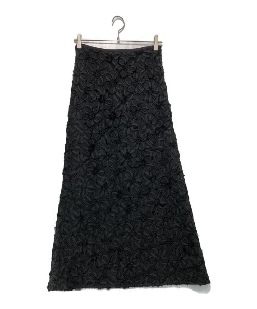 ATTISESSION（アティセッション）ATTISESSION (アティセッション) フラワーモチーフ ロングスカート ブラック サイズ:36の古着・服飾アイテム