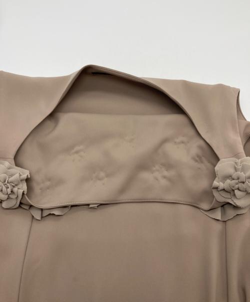 FOXEY NEWYORK（フォクシーニューヨーク）FOXEY NEWYORK (フォクシーニューヨーク) ノースリーブワンピース ベージュ サイズ:38の古着・服飾アイテム