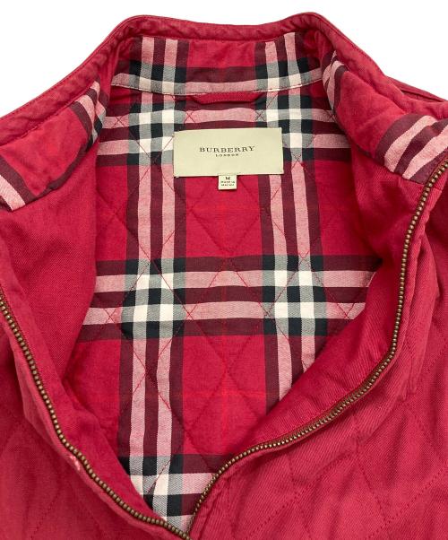 BURBERRY LONDON（バーバリーロンドン）BURBERRY LONDON (バーバリーロンドン) キルティングベスト レッド サイズ:Mの古着・服飾アイテム
