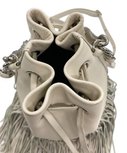 J&M DAVIDSON（ジェイ＆エム デヴィッドソン）J&M DAVIDSON (ジェイ＆エム デヴィッドソン) カーニバルスタッズフリンジショルダーバッグ グレーの古着・服飾アイテム