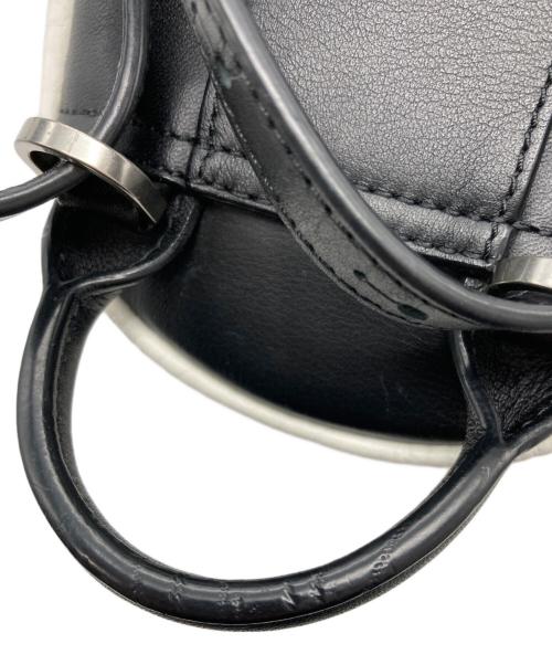 MCM（エムシーエム）MCM (エムシーエム) Xmini Stark Bebe Boo ブラック×ホワイトの古着・服飾アイテム