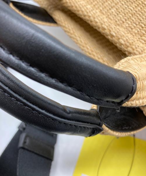 MARC JACOBS（マークジェイコブズ）MARC JACOBS (マークジェイコブス) Woven The Medium Tote_Natural/ザ ウーブン トート バッグ ミディアム ブラック×ベージュ 未使用品の古着・服飾アイテム