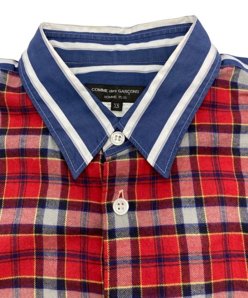 COMME des GARCONS HOMME PLUS（コムデギャルソンオムプリュス）COMME des GARCONS HOMME PLUS (コムデギャルソンオムプリュス) 切替ストライプシャツ レッド×ブルー サイズ:XSの古着・服飾アイテム