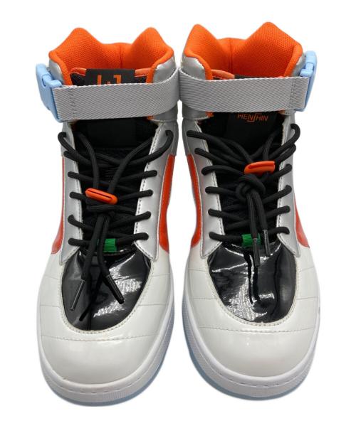 HENSHIN by KAMEN RIDER（ヘンシン バイ カメンライダー）HENSHIN by KAMEN RIDER (ヘンシン バイ カメンライダー)  仮面ライダー フォーゼモデル ハイカットスニーカー ホワイト サイズ:27.5の古着・服飾アイテム