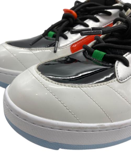 HENSHIN by KAMEN RIDER（ヘンシン バイ カメンライダー）HENSHIN by KAMEN RIDER (ヘンシン バイ カメンライダー)  仮面ライダー フォーゼモデル ハイカットスニーカー ホワイト サイズ:27.5の古着・服飾アイテム