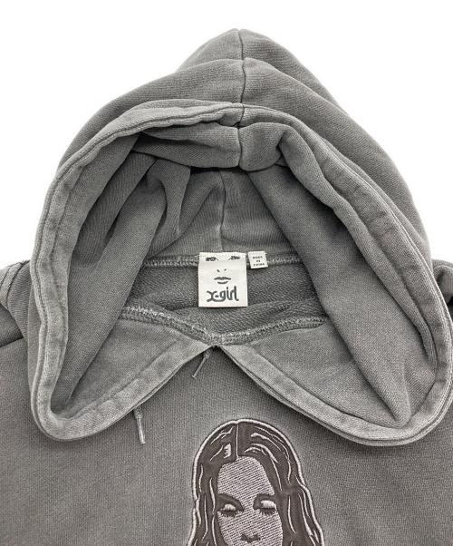 X-GIRL（エックスガール）X-girl (エックスガール) FACE PIGMENT DYED SWEAT HOODIE グレー サイズ:Lの古着・服飾アイテム