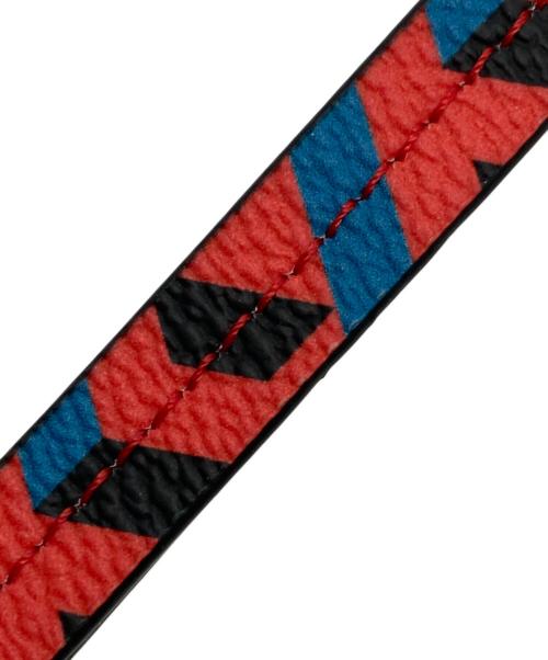 VERSACE（ヴェルサーチェ）VERSACE (ヴェルサーチェ) ラ・グレカ ネックストラップカードケース レッドの古着・服飾アイテム