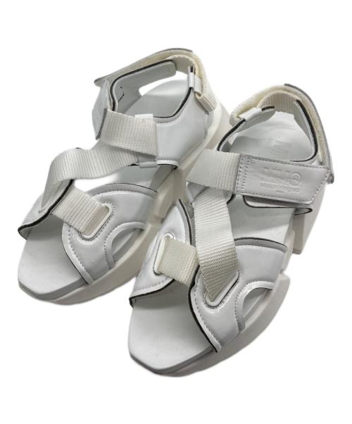 MM6 Maison Margiela（エムエムシックスメゾンマルジェラ）MM6 Maison Margiela (エムエムシックスメゾンマルジェラ) プラットフォームサンダル ホワイト サイズ:35の古着・服飾アイテム