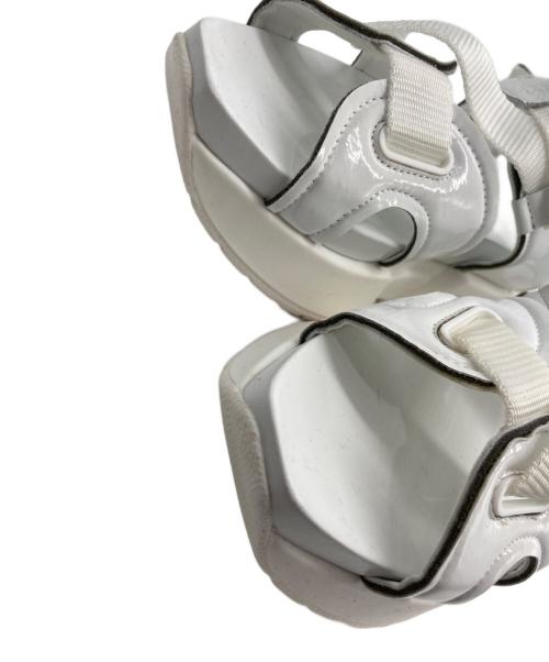 MM6 Maison Margiela（エムエムシックスメゾンマルジェラ）MM6 Maison Margiela (エムエムシックスメゾンマルジェラ) プラットフォームサンダル ホワイト サイズ:35の古着・服飾アイテム